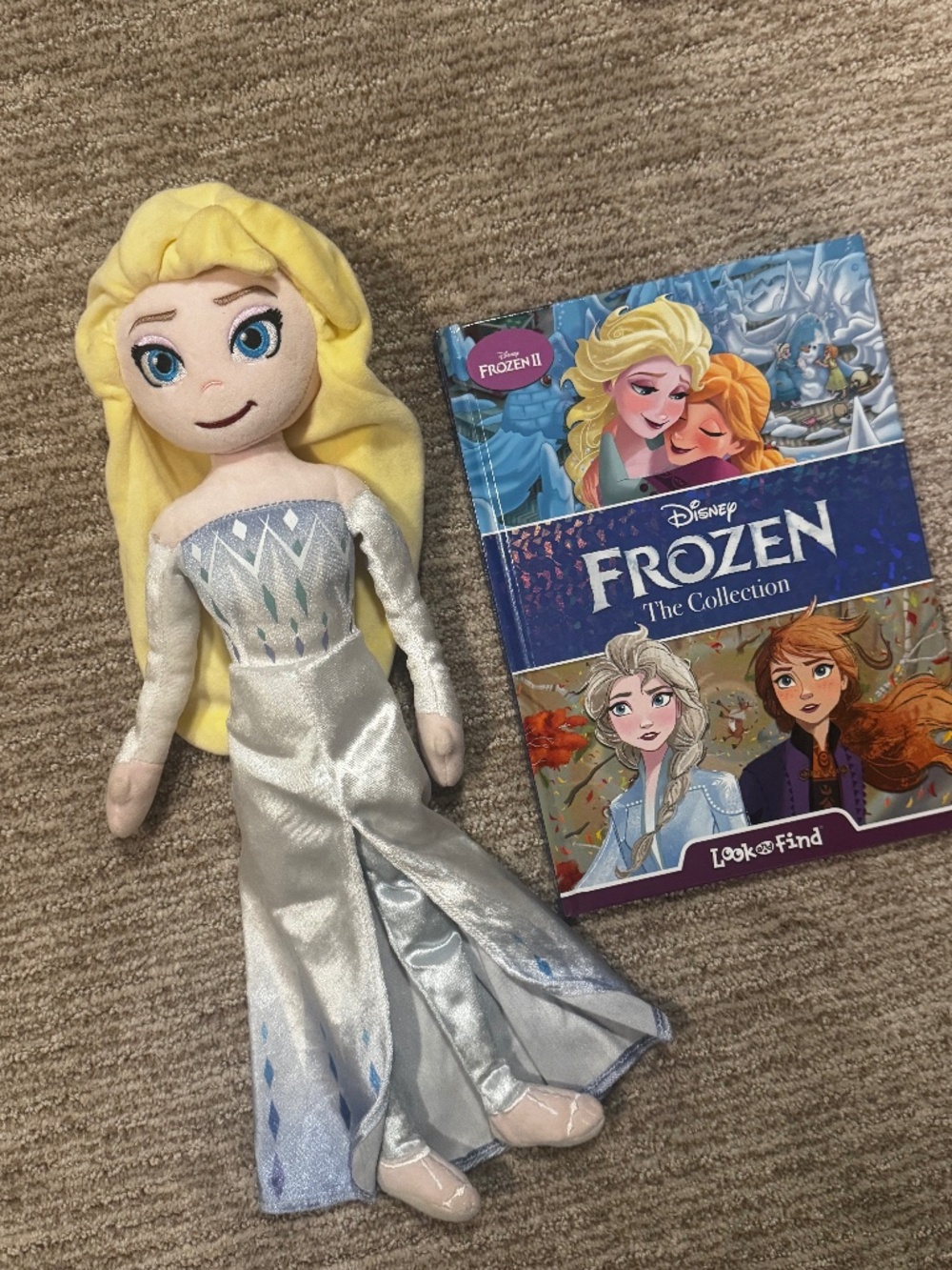 Disney Frozen Bundle | Look + Find & Plush!